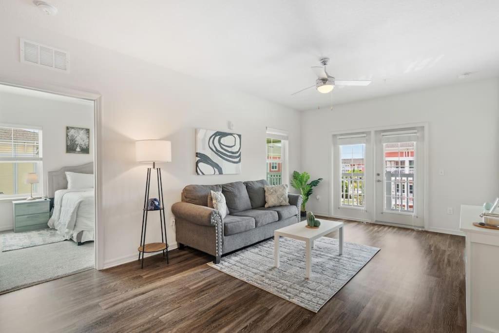 Lavish 2Br Apartment In Tampa Ngoại thất bức ảnh